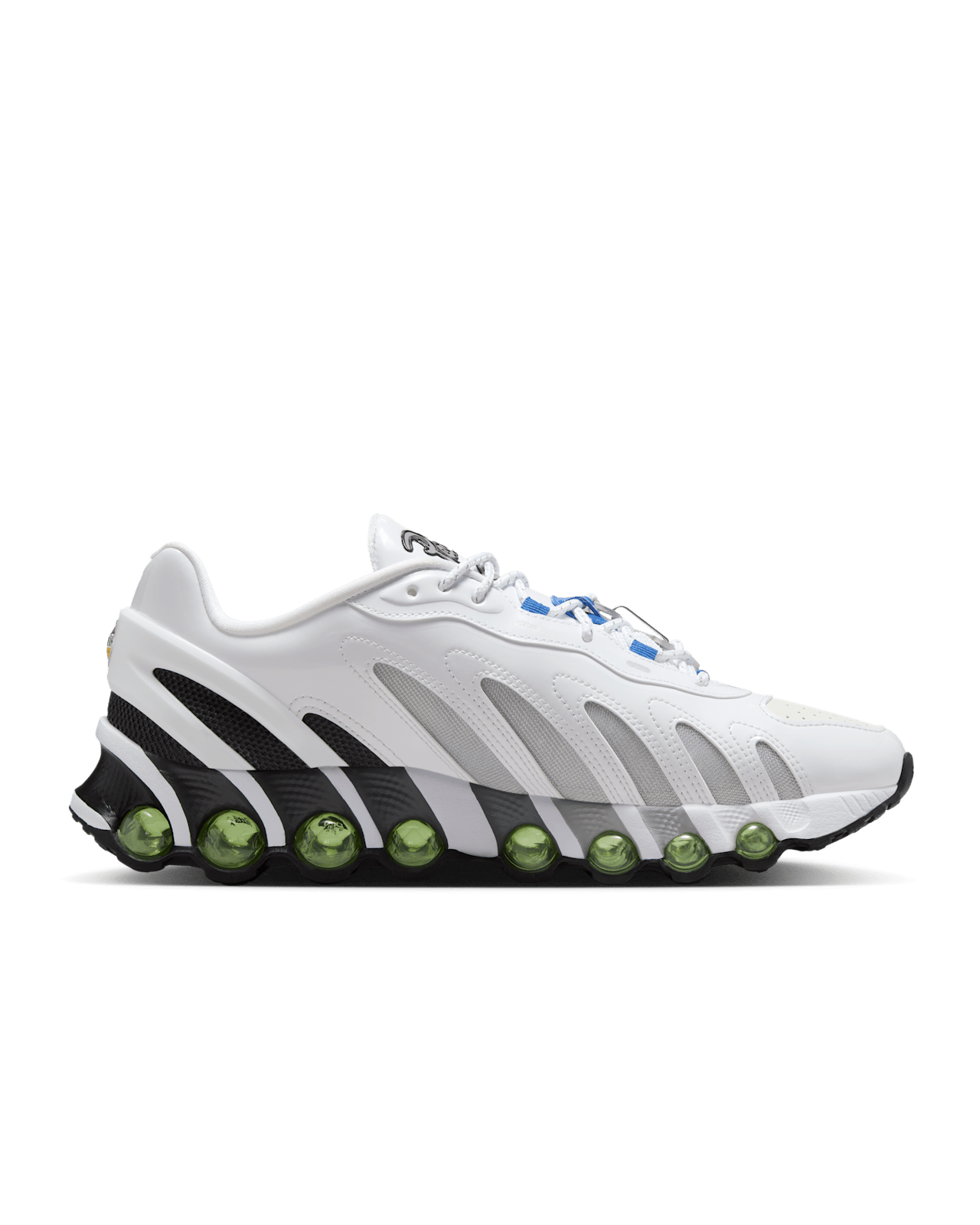 NIKE公式】エア マックス Dn8 x Patta 'White and Metallic Silver